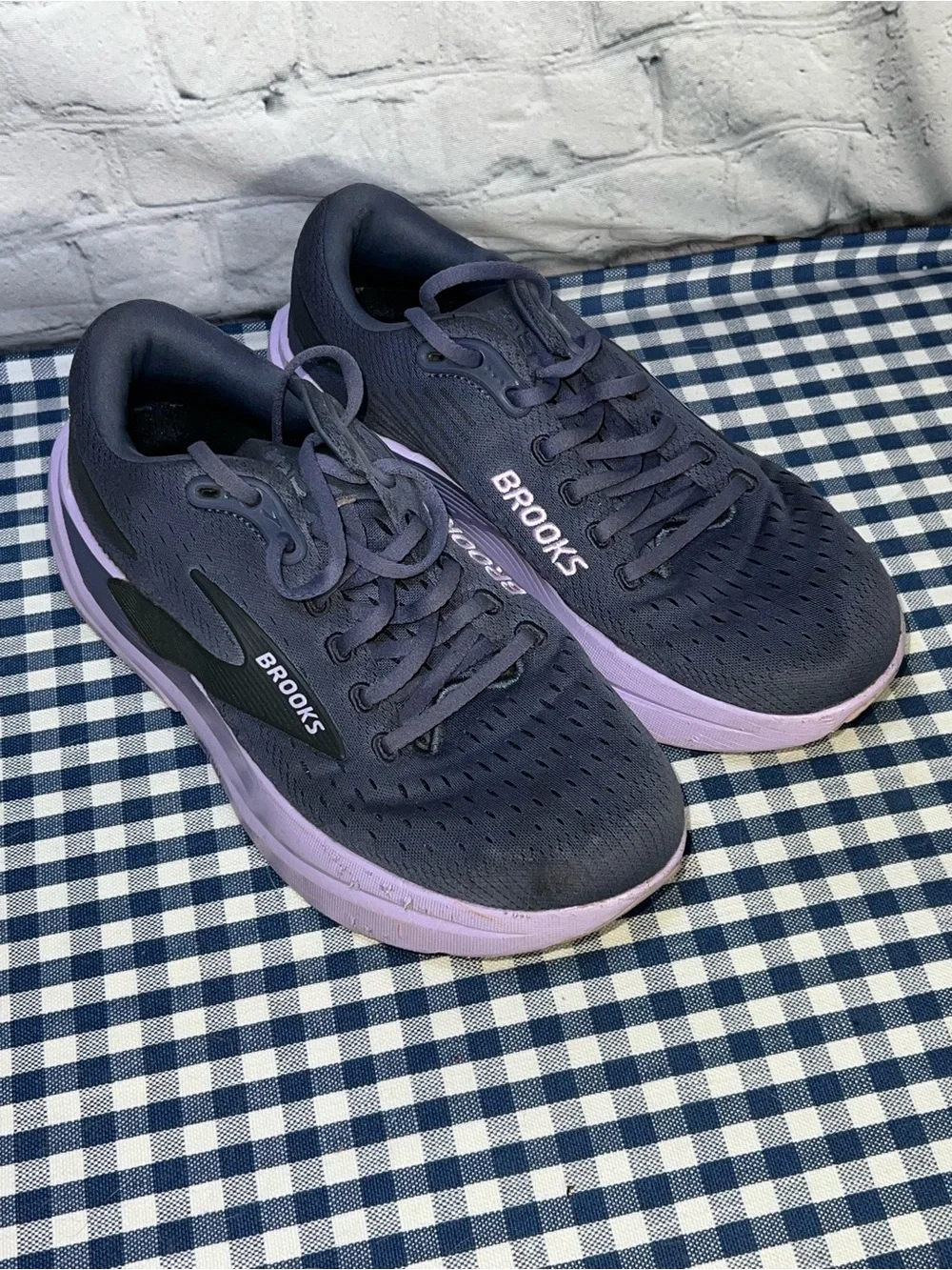 Brooks Ghost  Max 3 Athletic Running Shoes Women’s Size 9